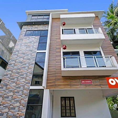 Oyo Thykoodam Sleep Inn Kochi エクステリア 写真