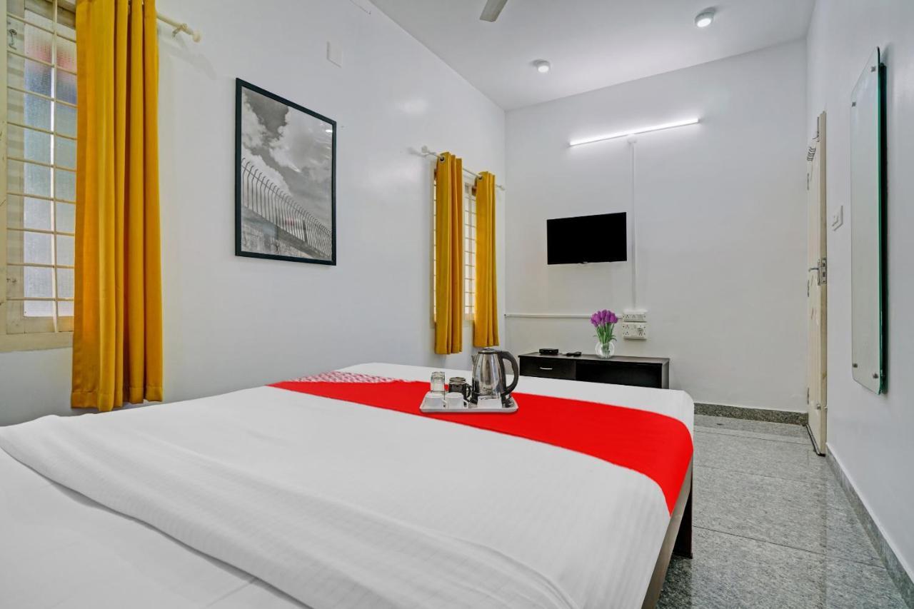 Oyo Thykoodam Sleep Inn Kochi エクステリア 写真